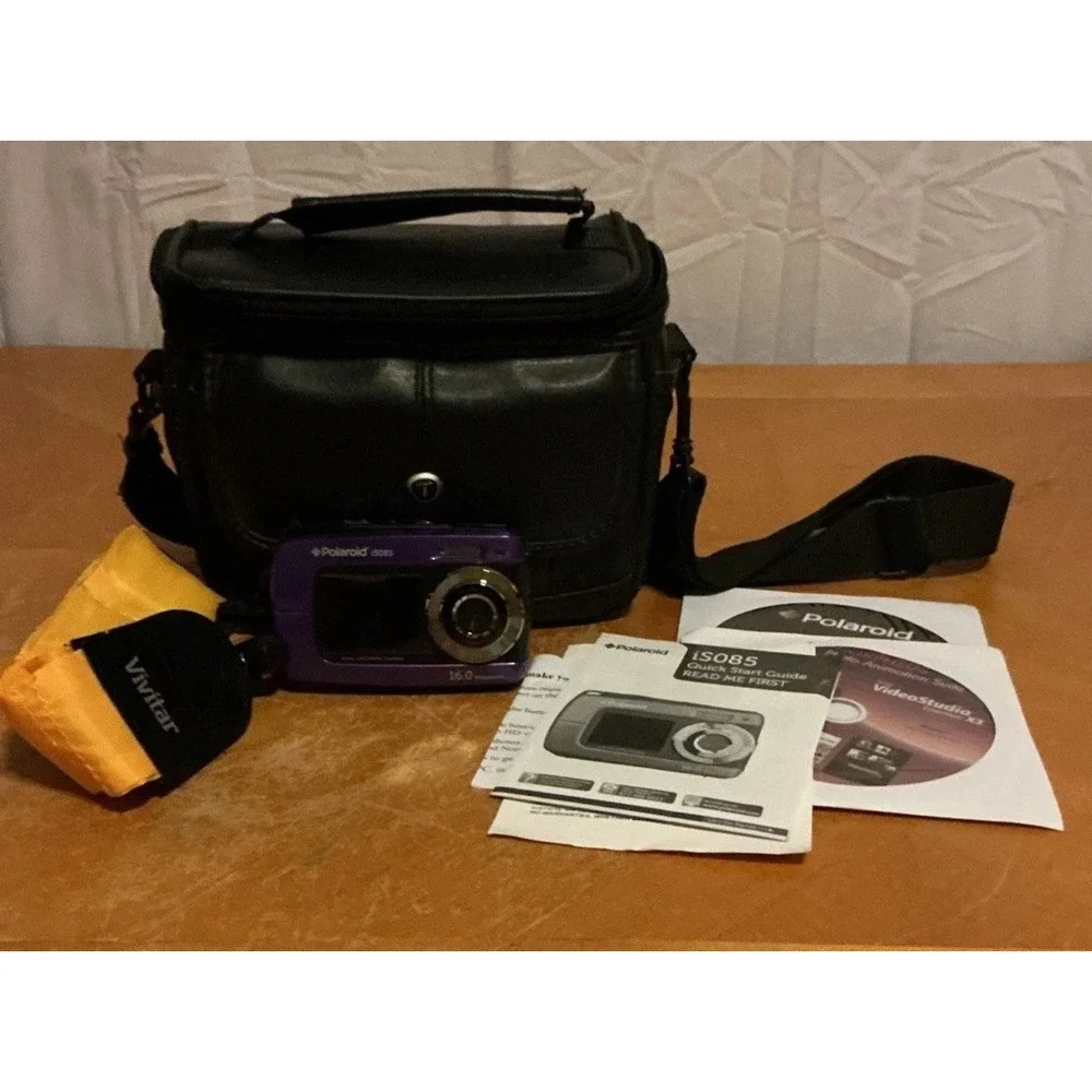 Polaroid iS085 Dual LCD Digital Camera 16.0 Megapixel Purple With Bag Tested